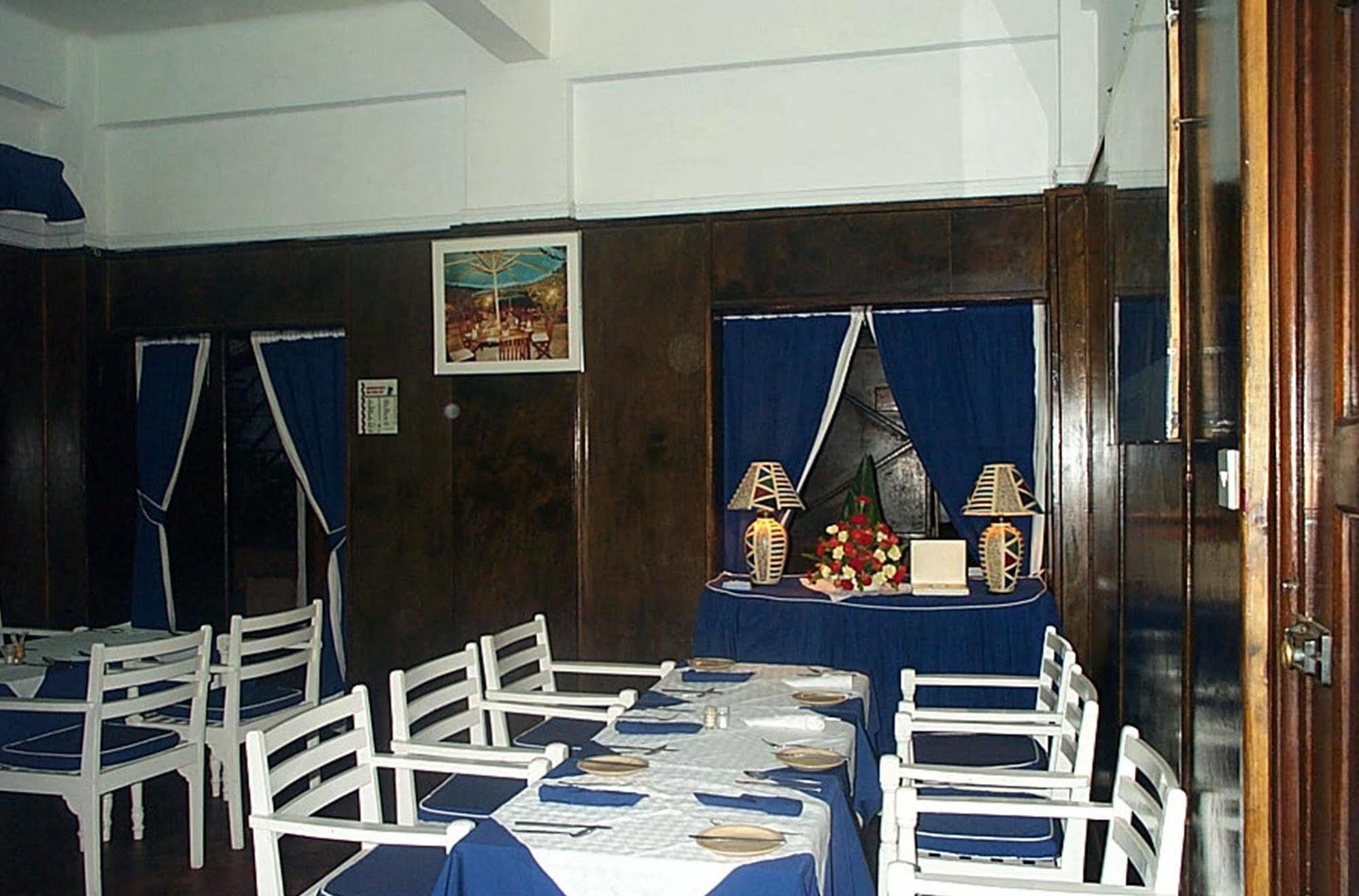 The Oakwood Hotel Nairobi Buitenkant foto